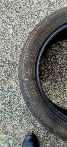 Dunlop 225/50R18 Ny�ri gumi elad� 