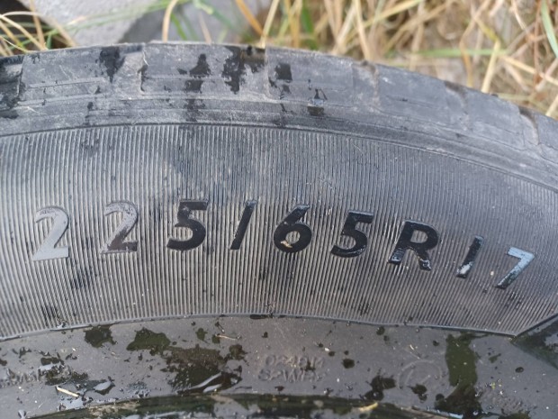 Dunlop 225 65 R 17 garnitúra SUV ra