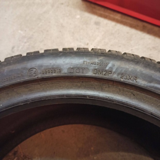 Dunlop 245/40 R 18 tligumi