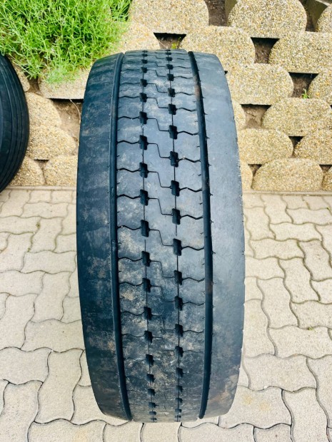 Dunlop 315/70R22.5 kormányzott teherautó kerék gumi