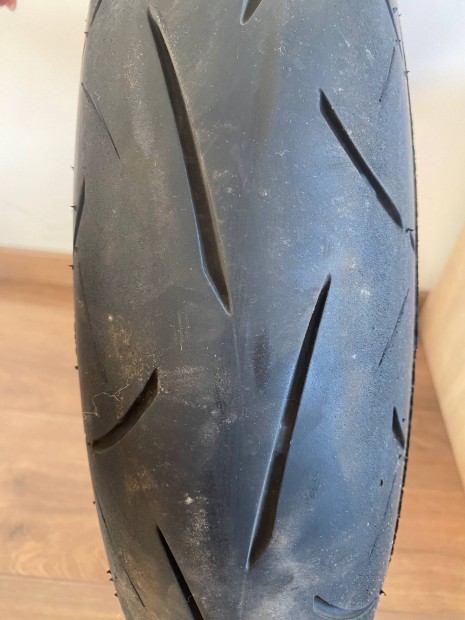 Dunlop Roadsport 2, Rosso IV