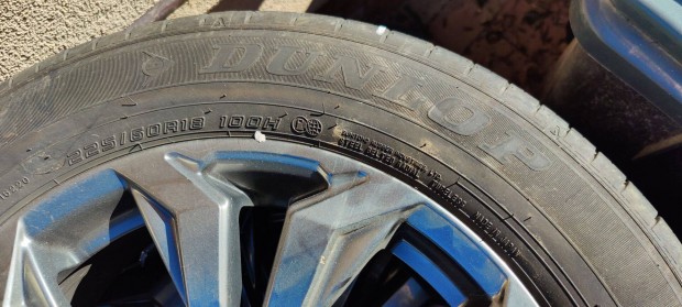 Dunlop SUV nyri gumiabroncs szett