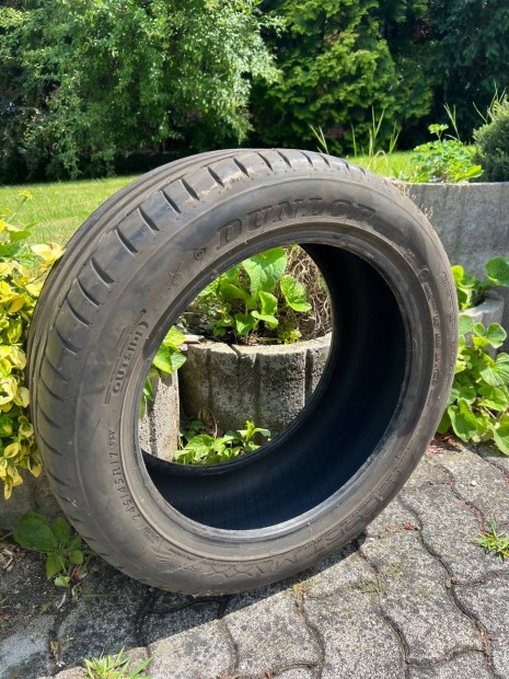 Dunlop Sport Maxx 245/45 R17 gumiabroncs