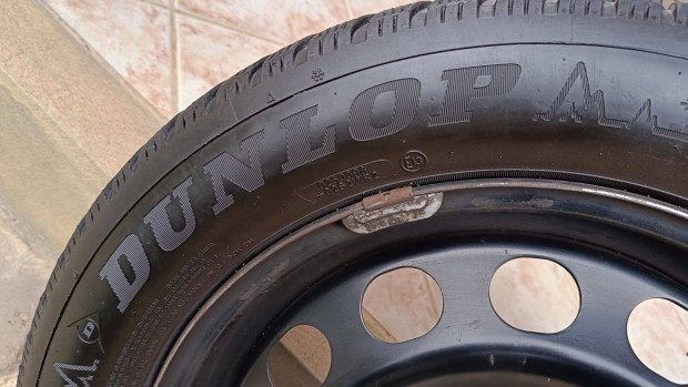 Dunlop Téli gumi acél felnivel, (205/55R16)
