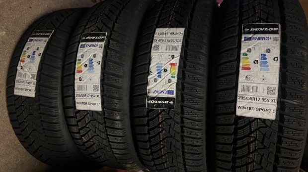Dunlop Winter Sport 5 205/55 r17 tligumi garnitra j!