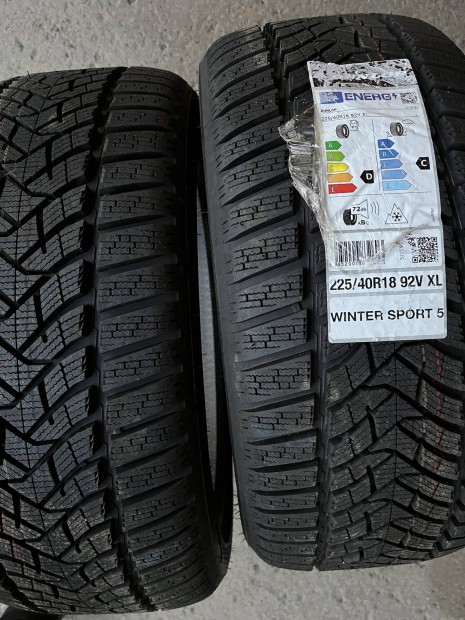 Dunlop Wintersport 5D 225/40r18 2db j tli gumi