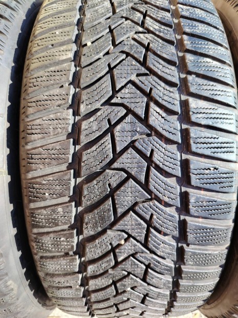Dunlop Wintersport 5. 225/40 R18