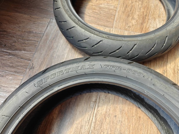 Dunlop sportmax motorgumi 180/55,120/70