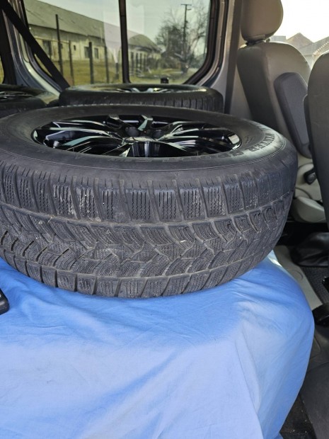 Dunlop tli gumi 235/65 R17 mretben elad