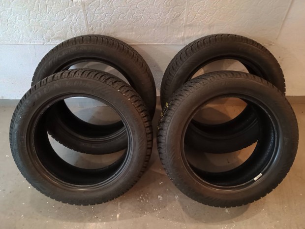 Dunlop téligumi 205/55 R16 4db