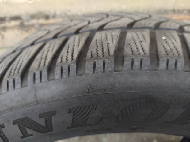 Dunlop tligumi elad 215/55R17