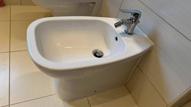 Duravit D-Code ll bid 22381000002 csapteleppel