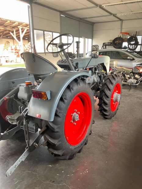 Dutra UE 28 Vetern