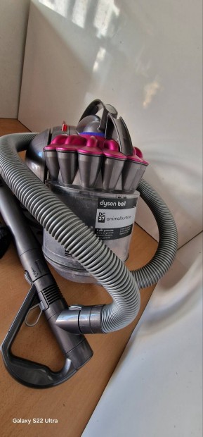 Dyson DC 37 porzsák nélküli porszívó