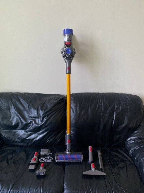 Dyson V8 vezetk nlkli porszv plcval s tiszttfejjel