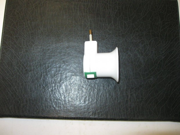 E27 izzó adapter konnektorhoz !