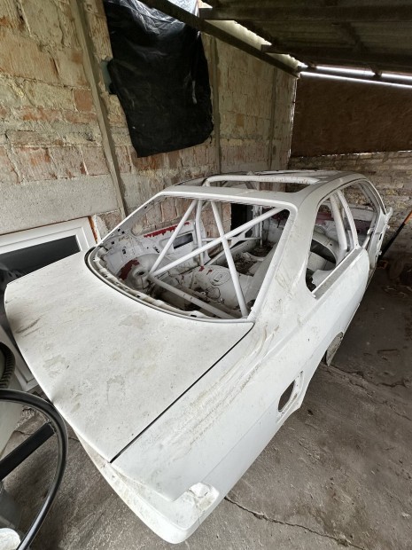 E36 coupe kasztni(amat�r buk�cs�vel)