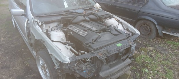 E39 bontott alkatr�szek