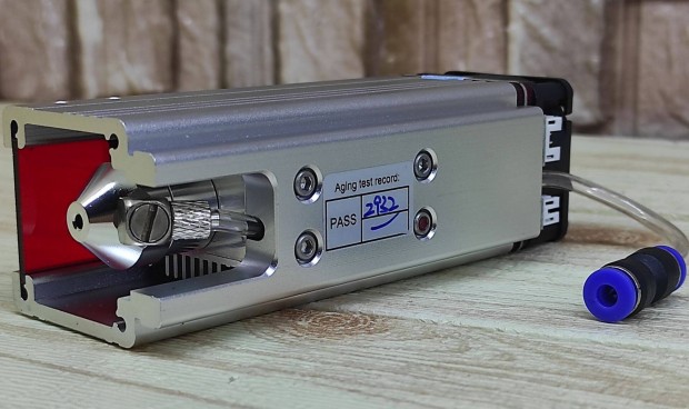 E40 Air 100W Lézer modul, tömör anyagok véséséhez vágásához jelöléshez