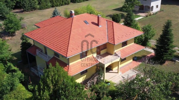 EGYEDI AJ�NLAT, NEM CSAK BEFEKTET�KNEK!