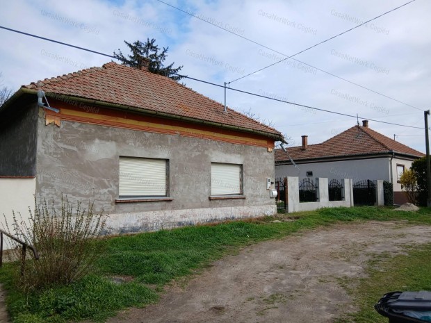 ELADÓ 120 m2 TÖRTELI CSALÁDI HÁZ