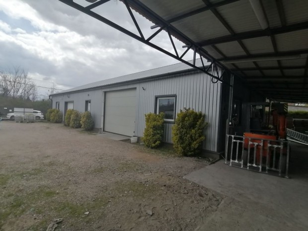 ELADÓ 250 M2-ES TELEPHELY PUSZTASZABOLCSON!