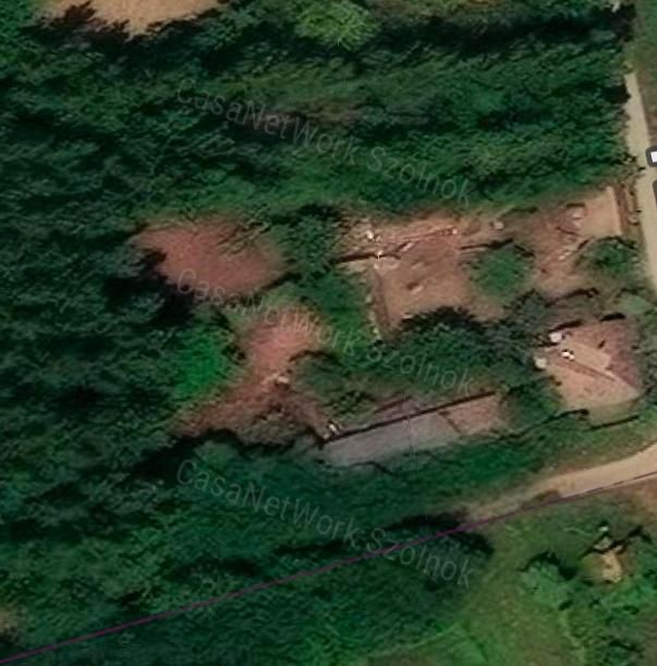 ELAD 2628 m2 terlet tanya Jszszentandrson
