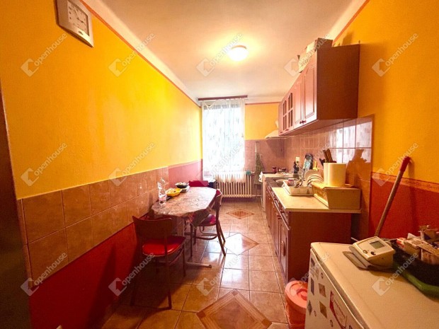 ELAD� 2 SZOB�S KERTV�ROSI LAK�S