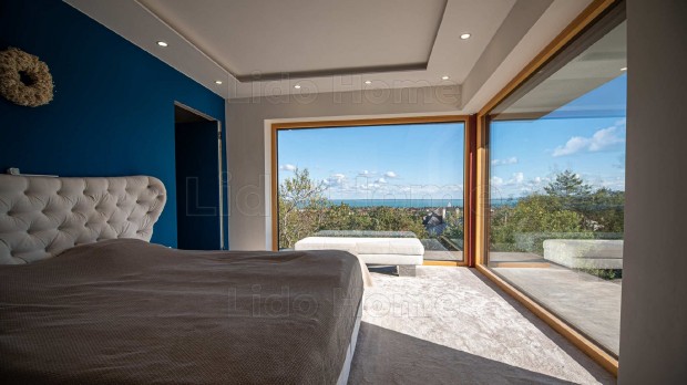 ELAD� PANOR�M�S MEDENC�S PASSZ�V H�Z BALATONALM�DIBAN