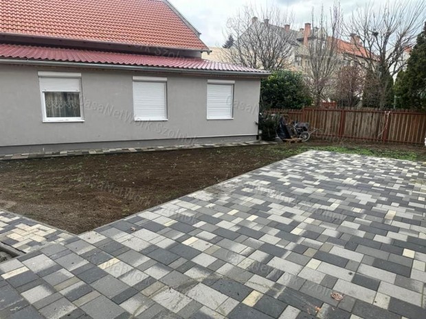 ELAD Szolnok belvrosban 150 m2 alapterlet csaldi hz