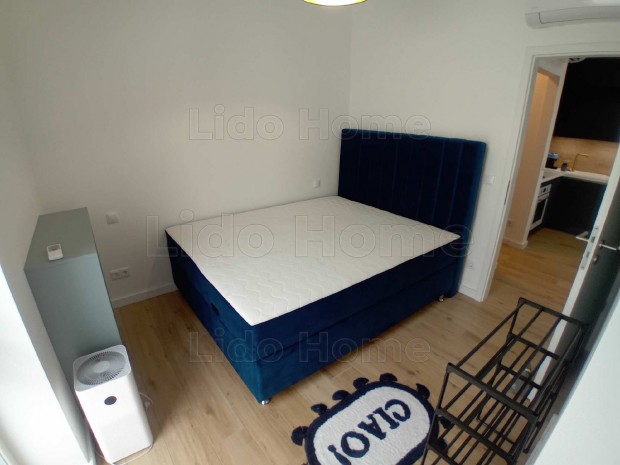 ELAD� �J �P�T�S� KETT� H�L�SZOB�S T�GLALAK�S ALS��RS�N