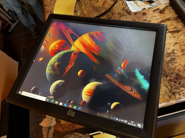 ELO Touch érintő kijelzős, ipari monitor (ET1715L típusú)