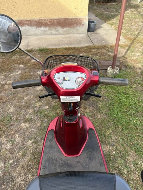 EL-GO elektromos moped