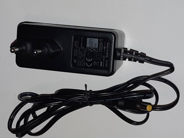 ENG Switch DC adapter 12V / 1,5A működő