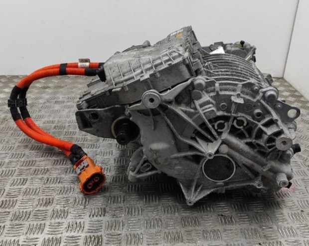 EQA villanyaut� meghajt� motor komplett A2433409002 elad�