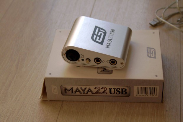 ESI Maya 22 USB hangkrtya. interface elad