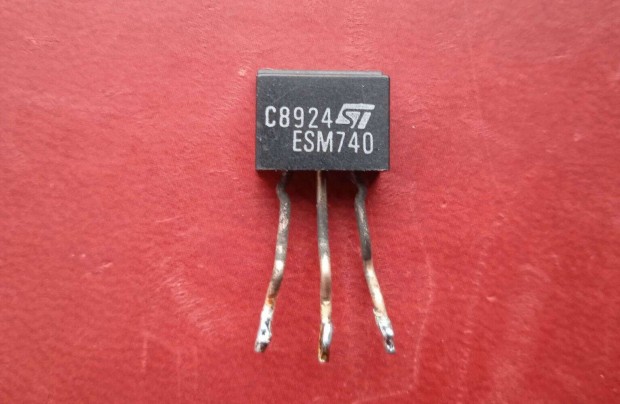 ESM 740 tirisztor , 300 V , 3 A bontott , tesztelt