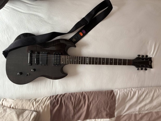ESP-LTD Viper 100 FM See Thru Black + EMG-81