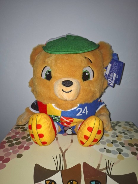 EURO2024 eredeti Albart sapks plss kabala figura (35 cm)