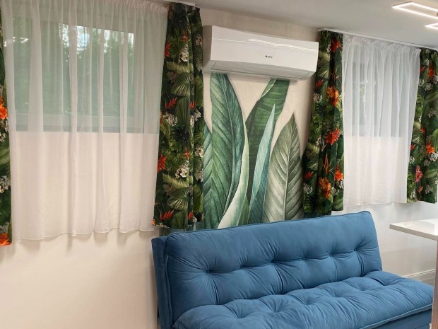 EXKLUZ�V, DESIGN LAK�S A II. KER�LETBEN  TELJES K�R�EN FEL�J�TVA