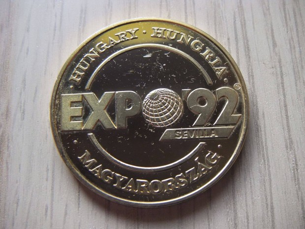 EXPO 92 Emlkrem