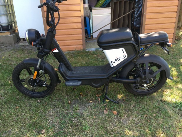 EZ mini elektromos kismotor eladó