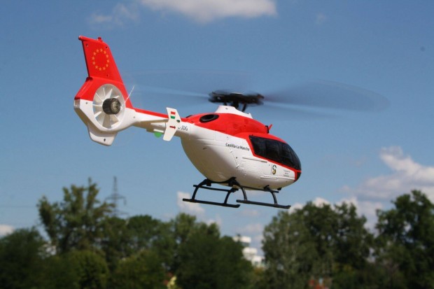 E 135 tip. rc helikopter