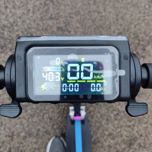 E-Flux Lite One 500W elektromos roller j!!!