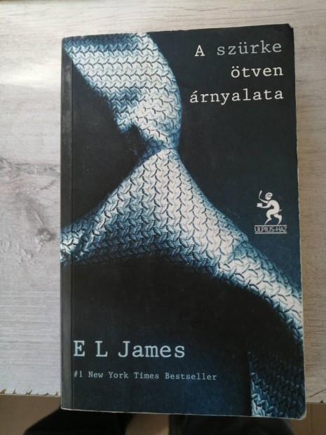 E L James A szrke tven rnyalata 