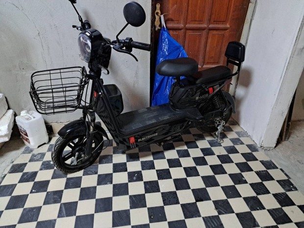 E-MOB 36 Elad