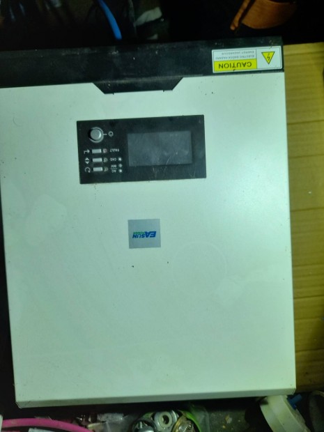 Ea sun 24V 2400w mppt hibrid inverter