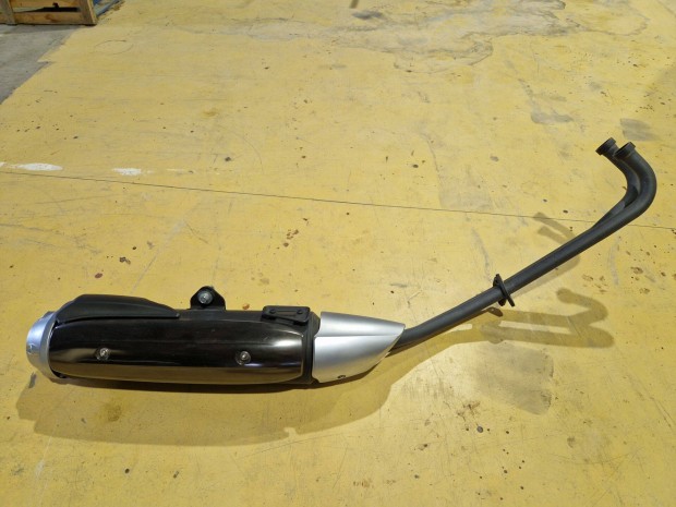 Ealdó Yamaha Tmax530 gyári kipufogó 2012-2019 évjárat