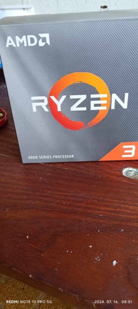 Ealdo egy megkimlt Ryzen 3 4100 proci dobozban