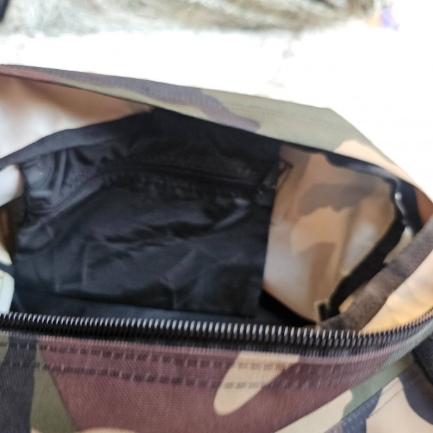 Eastpak Compact + sport táska teljesen új cimke nélkül